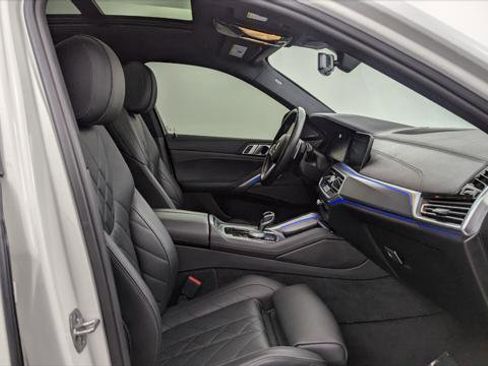 Used 2023 BMW X6 xDrive40i w/ M Sport Package image 21
