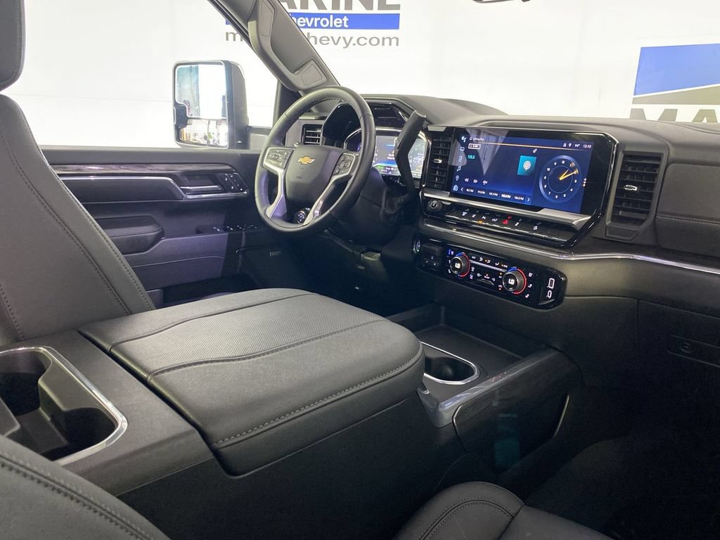 Used 2024 Chevrolet Silverado 2500 LTZ w/ LTZ Convenience Package AWD/4WD image 27