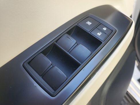 Used 2023 Lexus GX 460 Premium image 19