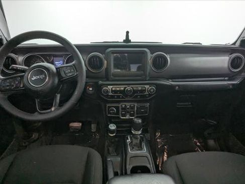 Used 2023 Jeep Gladiator Sport AWD/4WD image 24