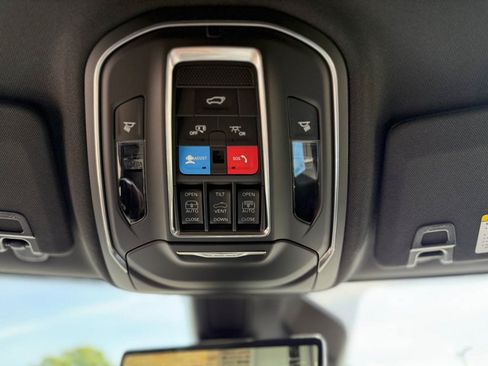 New 2026 Jeep Grand Cherokee L Limited AWD/4WD image 30