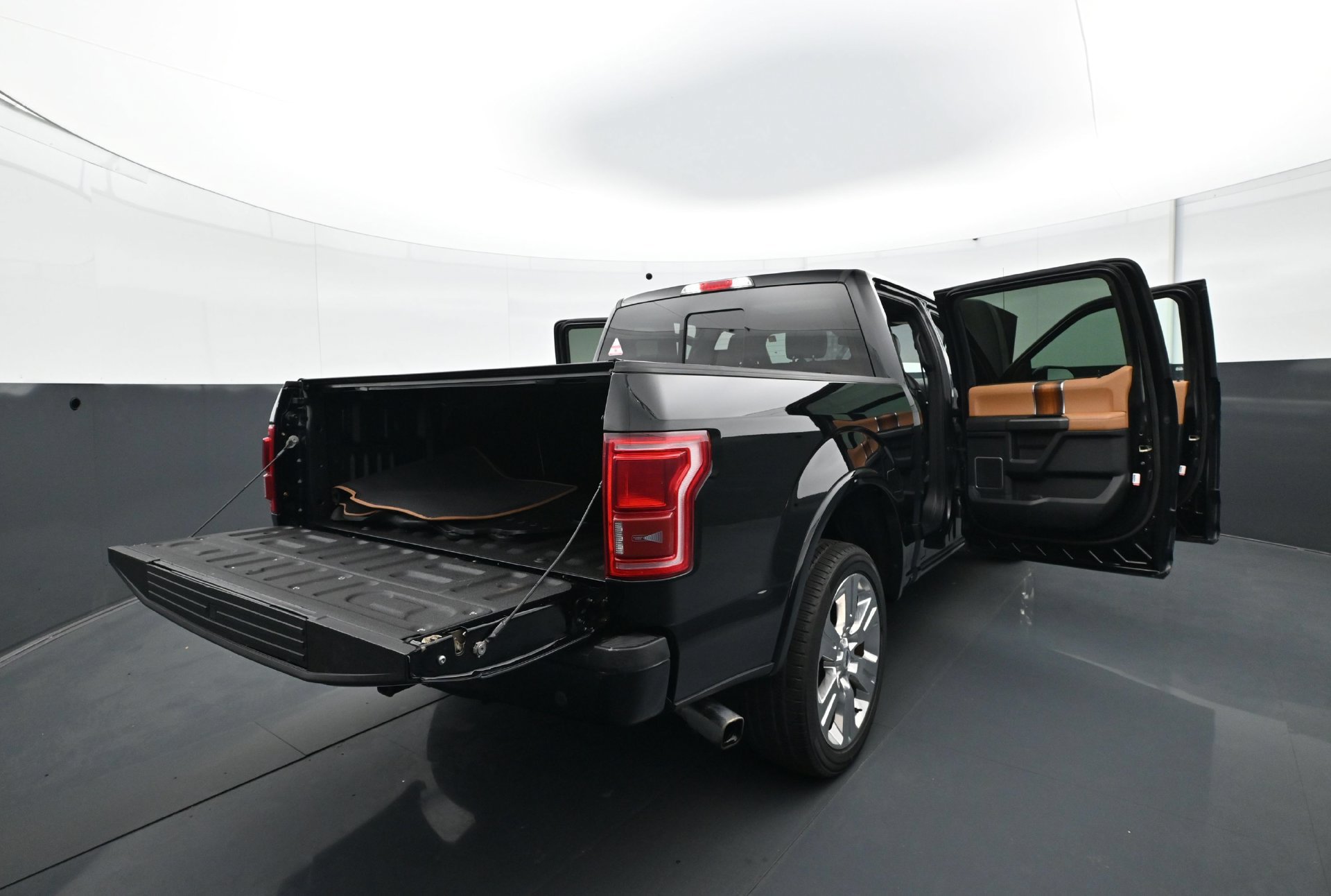 Used 2017 Ford F150 Limited AWD/4WD image 35