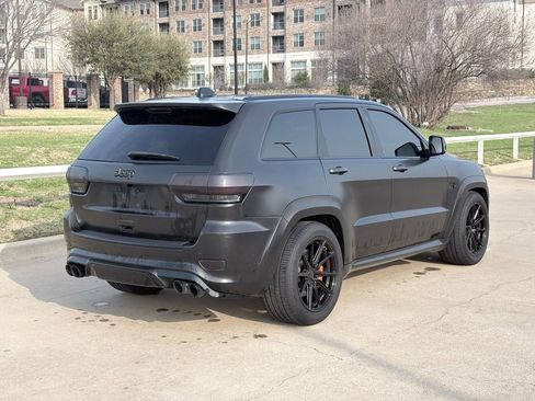 Used 2021 Jeep Grand Cherokee Trackhawk image 4