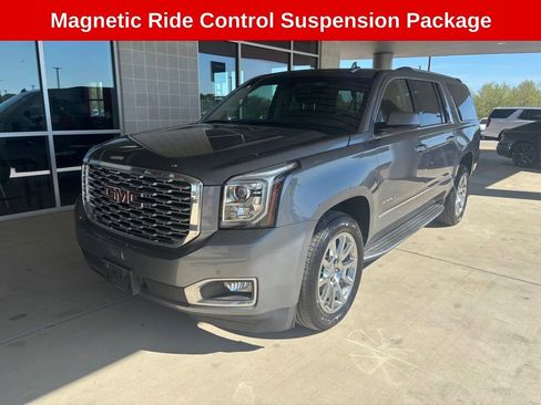 Used 2018 GMC Yukon XL Denali w/ Open Road Package AWD/4WD image 8