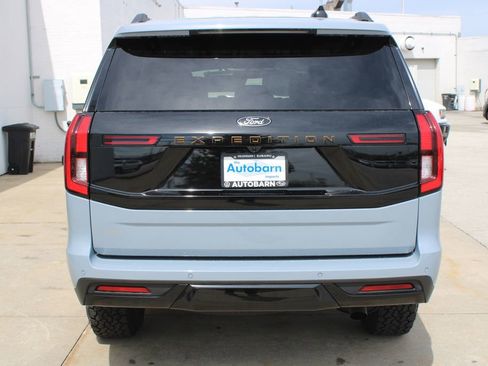 Used 2025 Ford Expedition Tremor AWD/4WD image 5