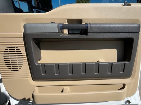 Used 2016 Ford F250 Lariat w/ Chrome Package image 34