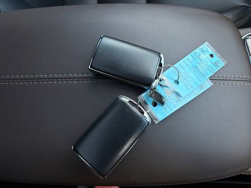 Used 2025 MAZDA CX-30 AWD 2.5 S w/ Premium Package image 33