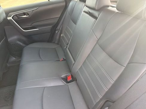 Used 2023 Toyota RAV4 XLE Premium AWD/4WD image 21