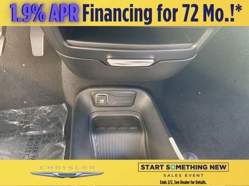 New 2026 Chrysler Pacifica Select image 11