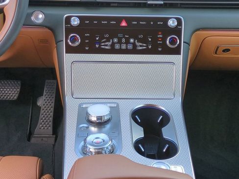 Used 2025 Genesis GV80 3.5T Prestige image 19