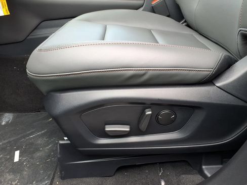 New 2026 Ford Explorer Active w/ Active Comfort Package AWD/4WD image 14