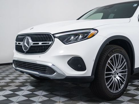 Certified 2025 Mercedes-Benz GLC 300 4MATIC image 11