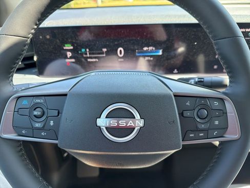 New 2026 Nissan Leaf FWD image 25