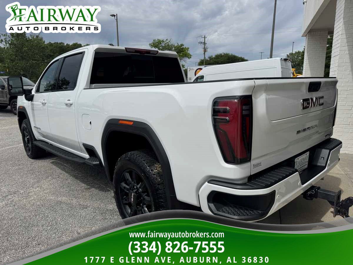 Used 2025 GMC Sierra 2500 AT4 w/ AT4 Premium Plus Package AWD/4WD image 8