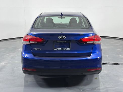 Used 2017 Kia Forte LX FWD image 6