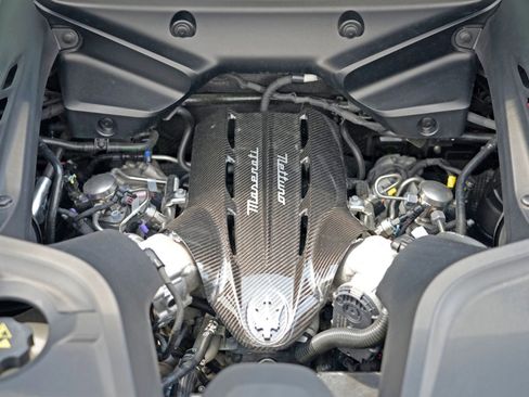 Used 2023 Maserati MC20 Coupe image 14