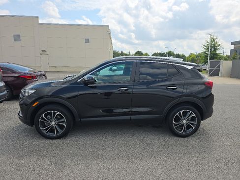 Used 2021 Buick Encore GX Select w/ Advanced Technology Package FWD image 5