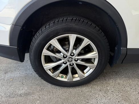 Used 2016 Toyota RAV4 Limited AWD/4WD image 25