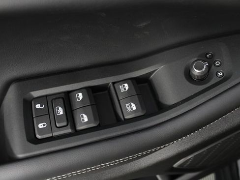 New 2025 Jeep Grand Cherokee L Limited w/ Black Appearance Package image 16