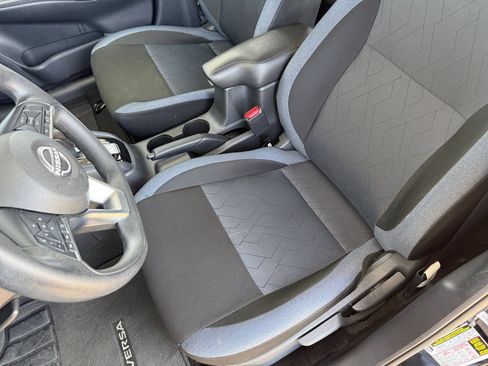 Used 2025 Nissan Versa SV FWD image 35