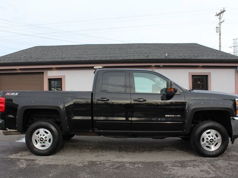 Used 2016 Chevrolet Silverado 2500 LT w/ All Star Edition image 3