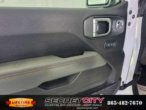 New 2026 Jeep Gladiator Mojave AWD/4WD image 12