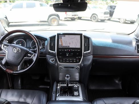 Used 2018 Toyota Land Cruiser AWD/4WD image 29