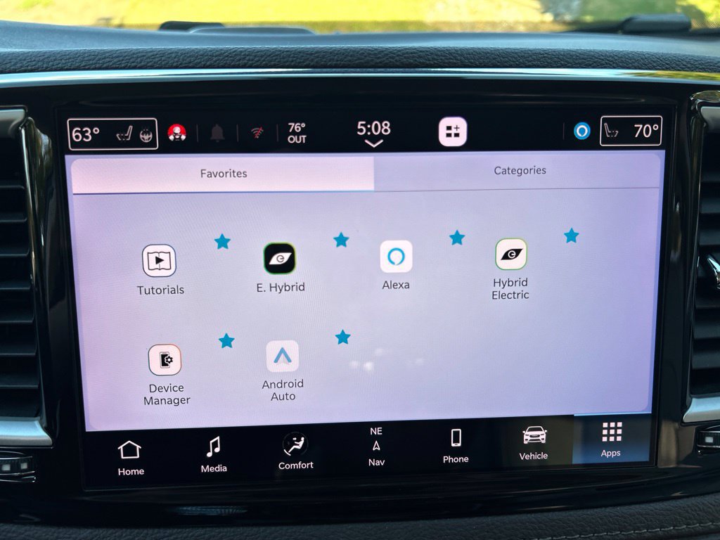 Used 2021 Chrysler Pacifica Touring-L w/ Uconnect Theater Family Group FWD image 34