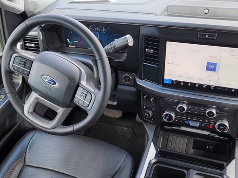 Certified 2025 Ford F250 Lariat AWD/4WD image 6