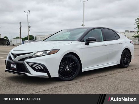 Used 2023 Toyota Camry XSE FWD image 1