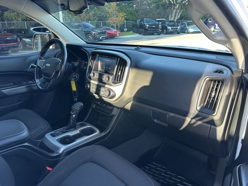 Used 2022 Chevrolet Colorado LT w/ Redline Special Edition image 37