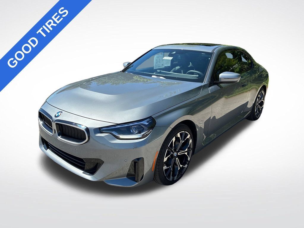 Used 2025 BMW 230i xDrive Coupe w/ Convenience Package AWD/4WD image 8