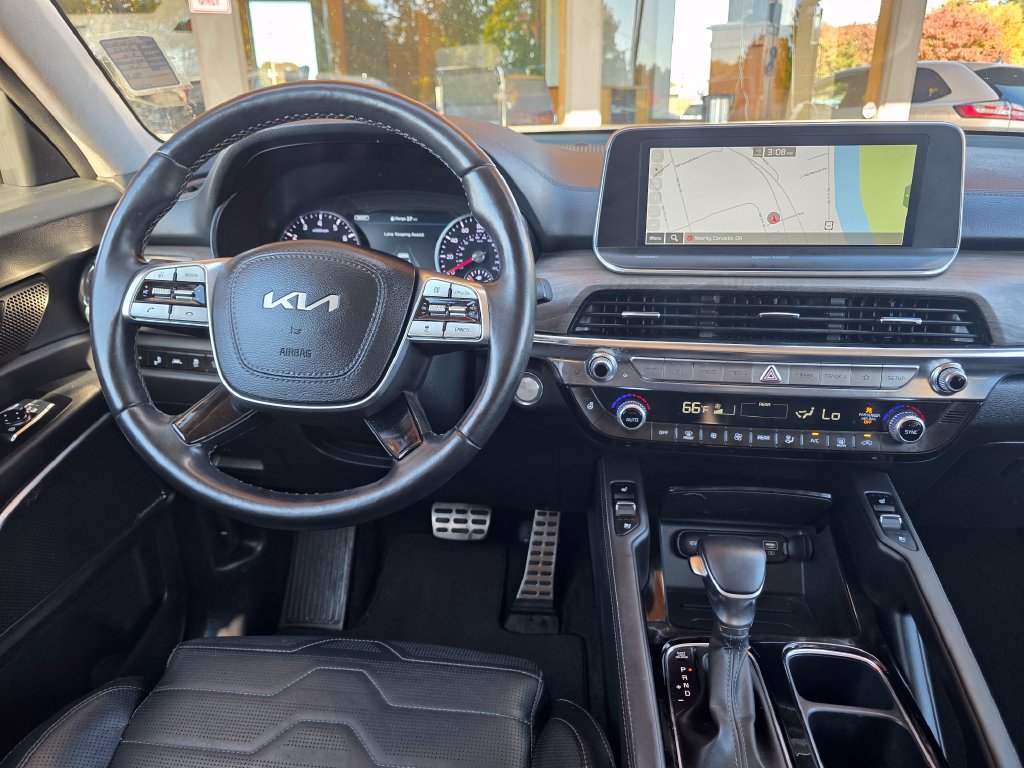 Used 2022 Kia Telluride SX w/ SX Prestige Package AWD/4WD image 11