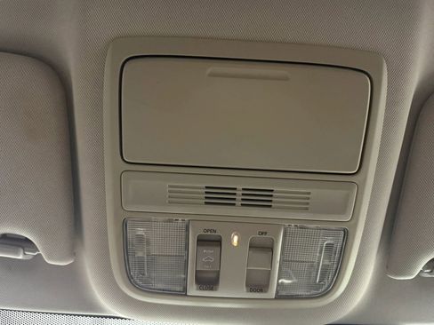 Used 2018 Honda Accord EX image 34