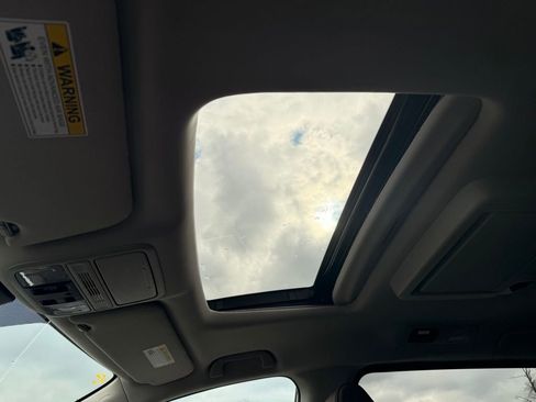 New 2026 Honda Odyssey Touring image 15