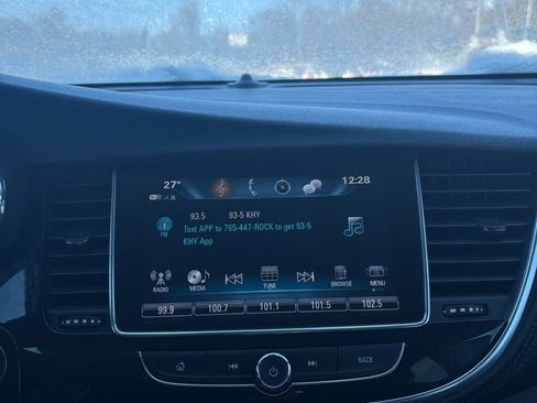 Used 2018 Buick Encore Preferred image 17