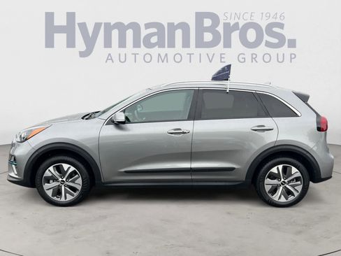 Used 2022 Kia Niro EX FWD image 8