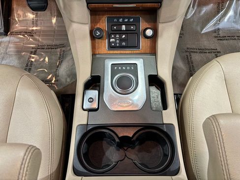Used 2016 Land Rover LR4 HSE AWD/4WD image 30