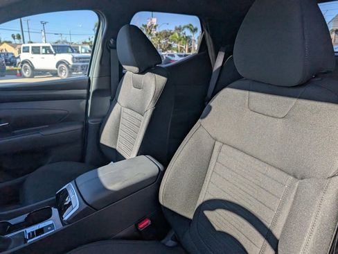 Used 2025 Hyundai Santa Cruz SE image 23