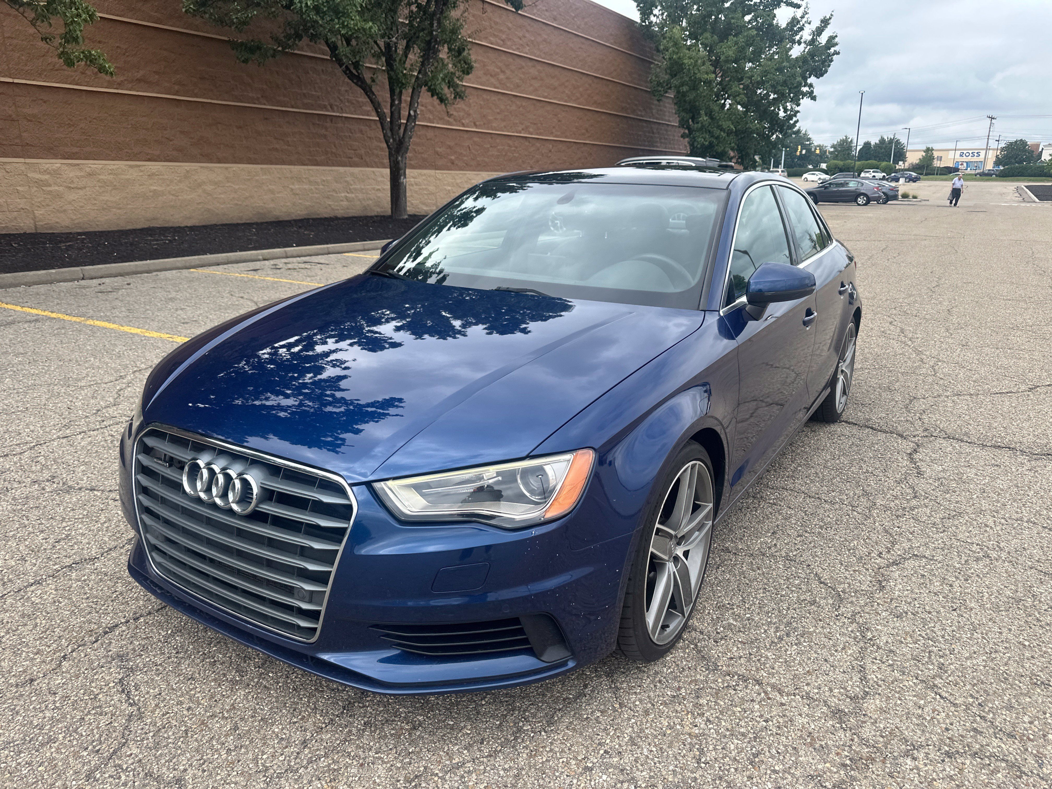 Used 2016 Audi A3 2.0T Premium Plus w/ Premium Plus Package AWD/4WD image 9