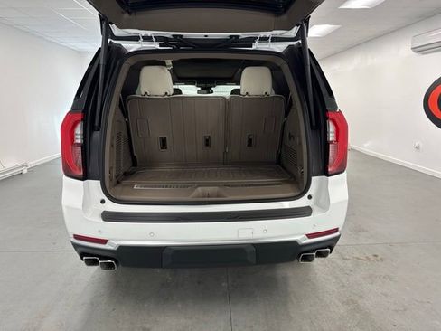 New 2026 GMC Yukon Denali image 7