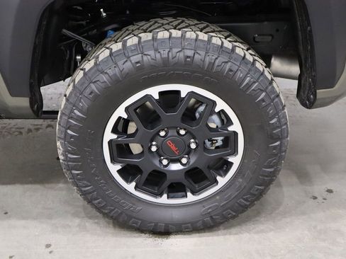 Used 2025 Toyota Tacoma TRD Off-Road image 35