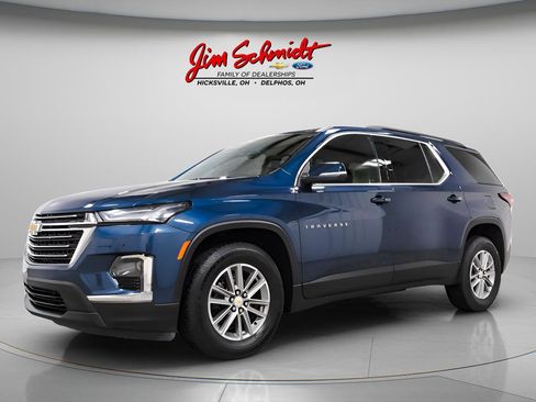 Used 2023 Chevrolet Traverse LT FWD image 3