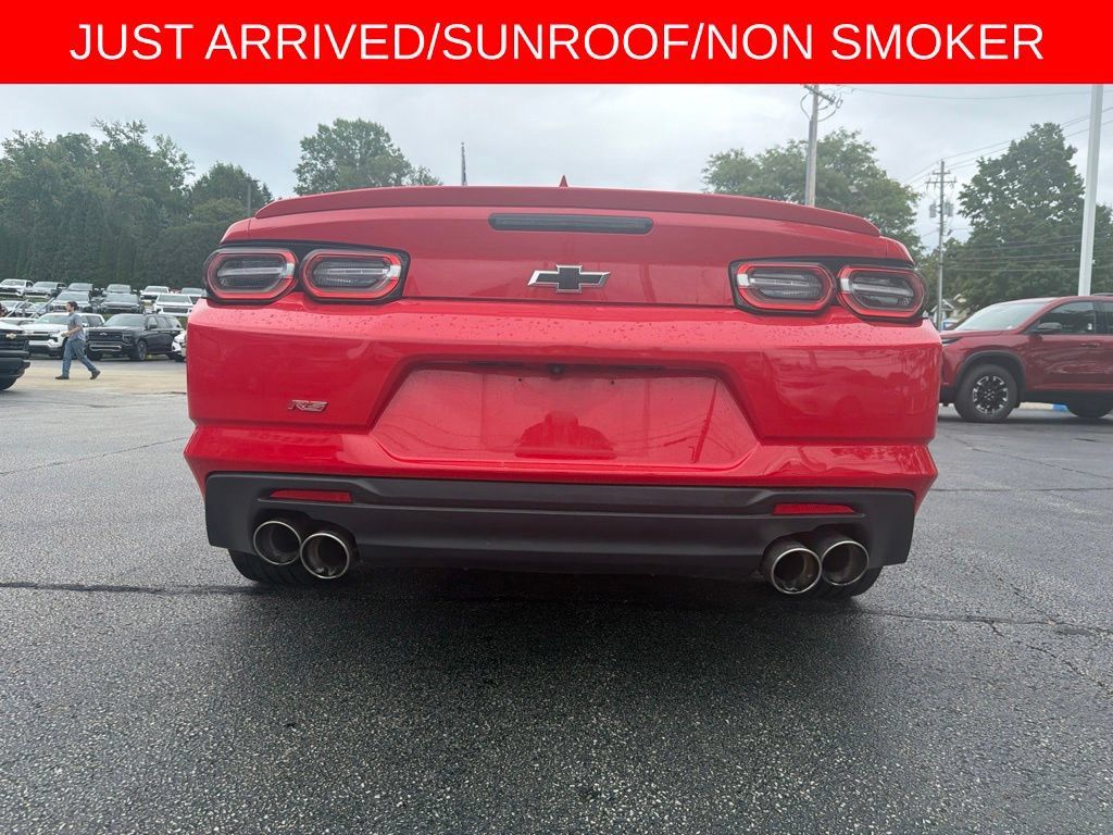 Used 2020 Chevrolet Camaro LT RWD image 3
