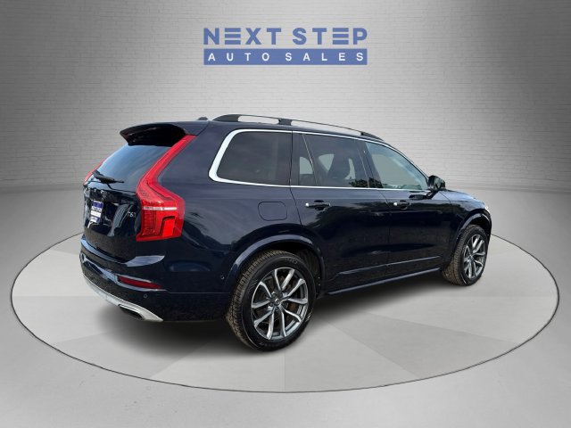 Used 2017 Volvo XC90 T6 Momentum w/ Vision Package AWD/4WD image 8