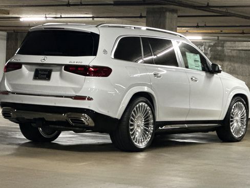 New 2026 Mercedes-Benz Maybach GLS 600 4MATIC image 8