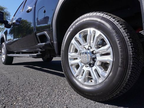 Certified 2021 GMC Sierra 2500 Denali w/ Denali Ultimate Package image 6