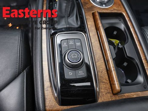Used 2024 Nissan Armada SL w/ Captain's Chairs Package AWD/4WD image 21