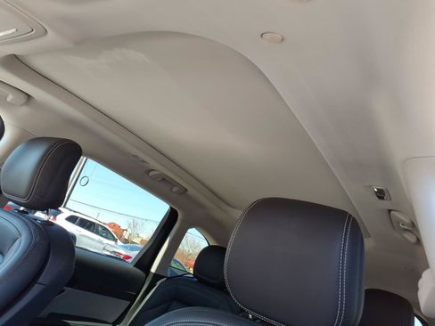 Used 2025 Lincoln Nautilus Premier w/ Equipment Group 102A AWD/4WD image 14