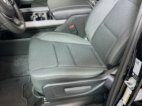New 2026 RAM 1500 Express AWD/4WD image 19